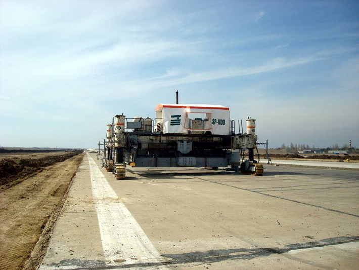 Анапа. 2011 год. Реконструкция полосы аэропорта