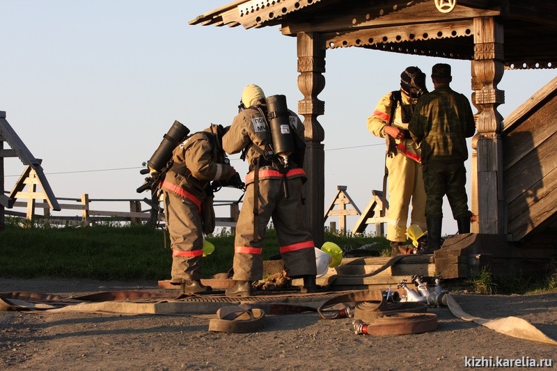Пост МЧС (пожарники) в Кижах
