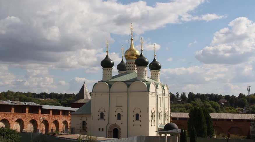Собор на территории Кремля