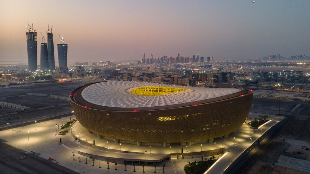 Стадион в Лусаиле, городе, специально построенном к Чемпионату мира по футболу 2022